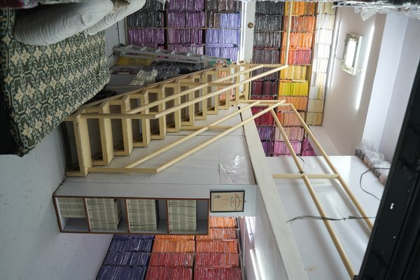 Showroom & Store View 25